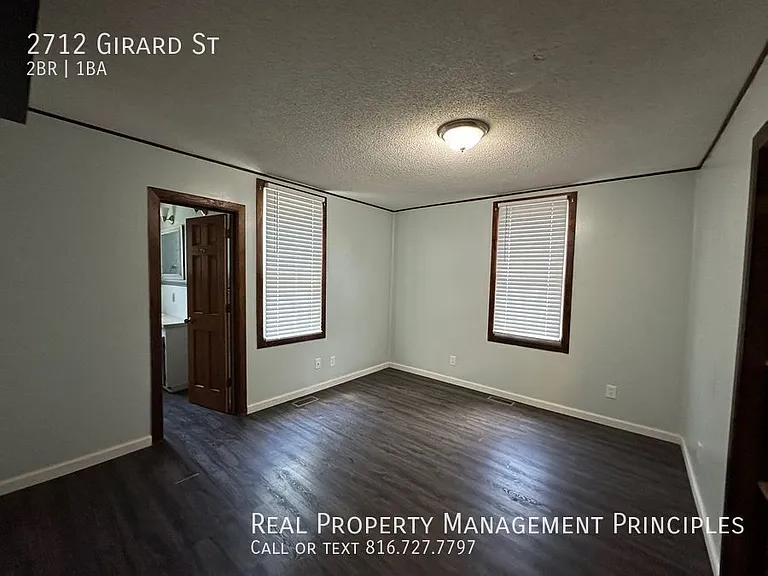 2712 Girard St — Photo 14