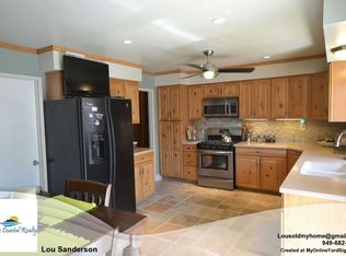 1456 Camelot Dr, Corona, CA 92882