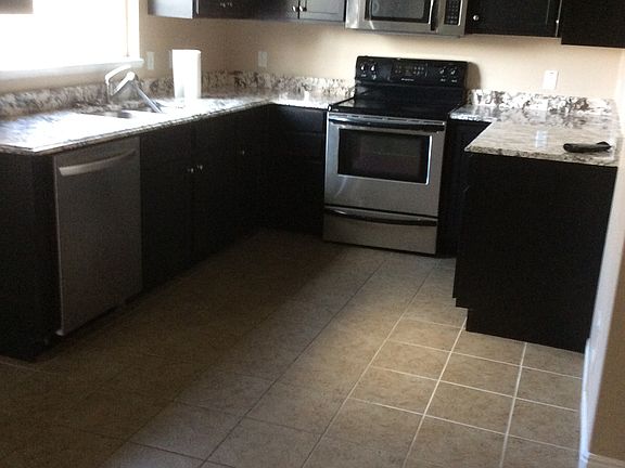3rd image of 8832 S Humboldt Ct