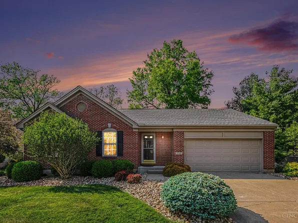 1540 Thornberry Rd, Amelia, OH 45102