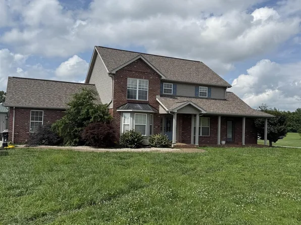 5450 Fox Chase Ct, Boonville, IN 47601