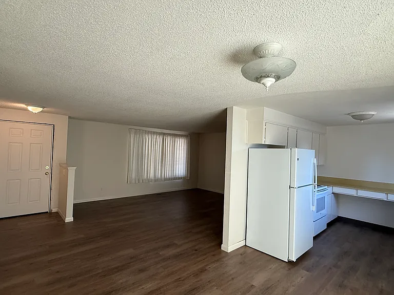 1412 Madras St SE #1412 — Photo 6