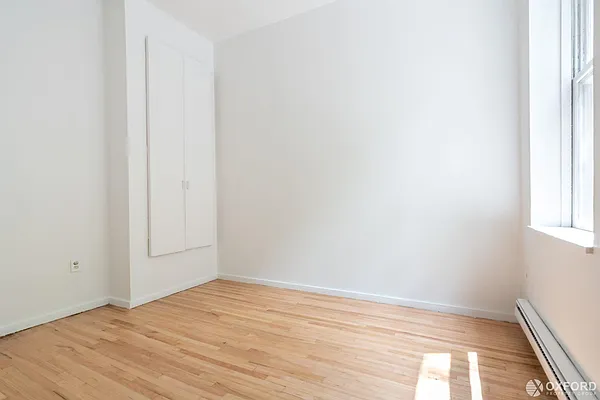 Rented by Oxford Property Group | media 13