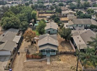 1052 E Academy Way #101, Dinuba, CA 93618