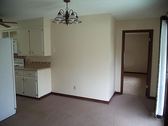 4th image of 1201 E G St