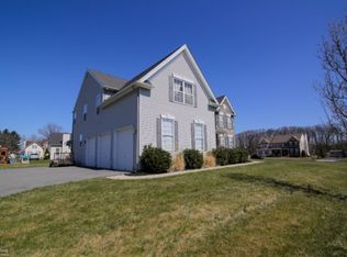 915 Betty Ln, Easton, PA 18040