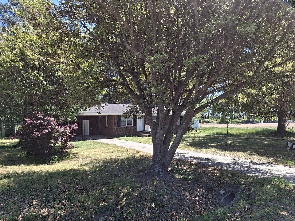 2nd image of 209 Greenacres Rd
