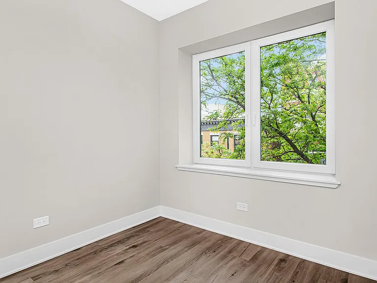 3502 N Wilton Ave #1 — Photo 3