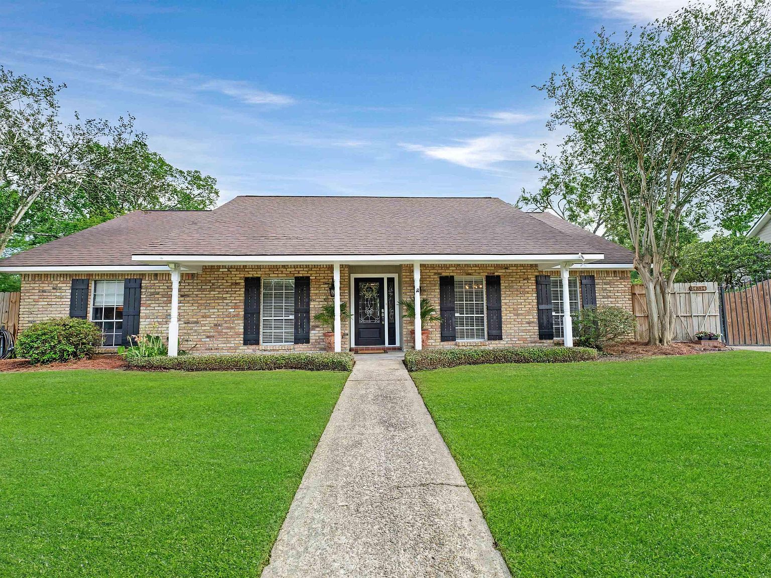 14734 Vinewood Dr, Baton Rouge, LA 70816 | Zillow