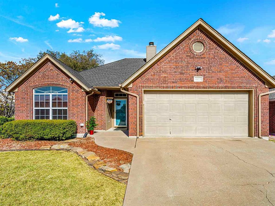 1st image of 4423 NW Wolf Creek Blvd