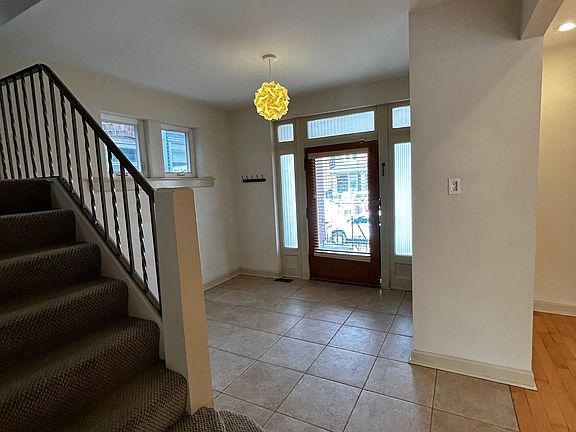 4th image of 5850 Degiverville Ave
