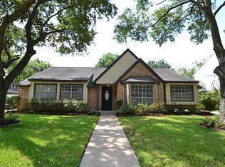 11403 Olympia Dr, Houston, TX 77077