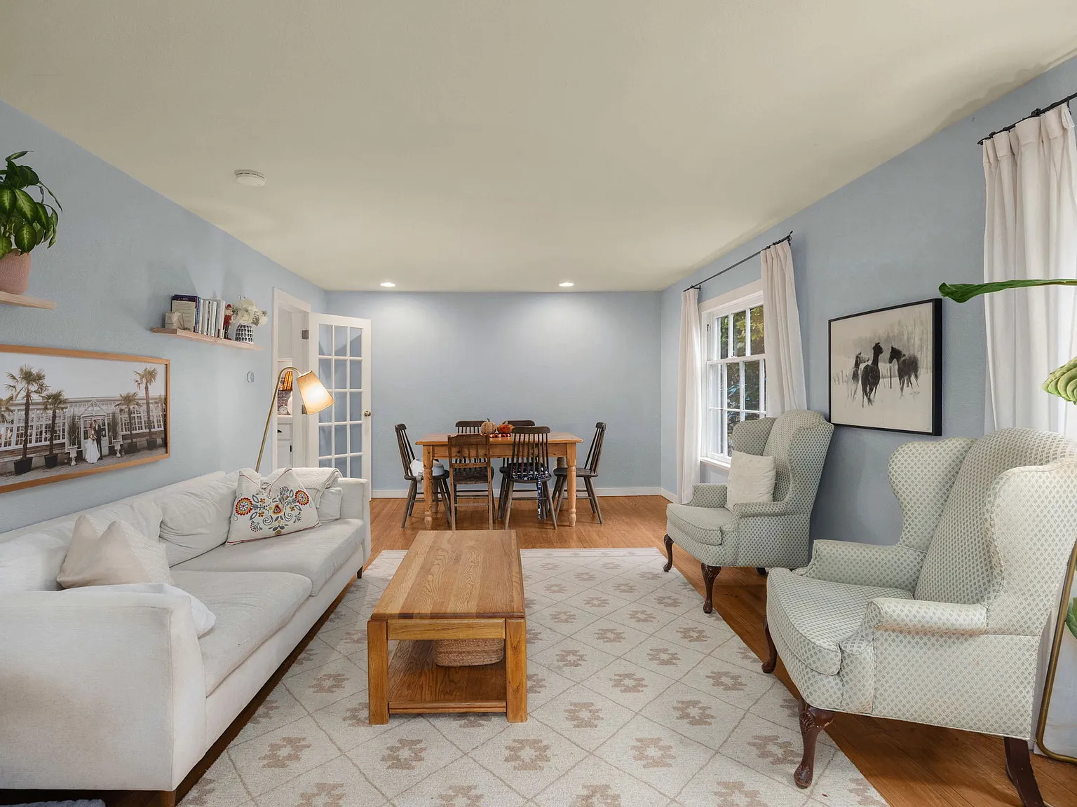 3 bed, 1.5 bath, 1640 sqft, $2,850 — Photo 2