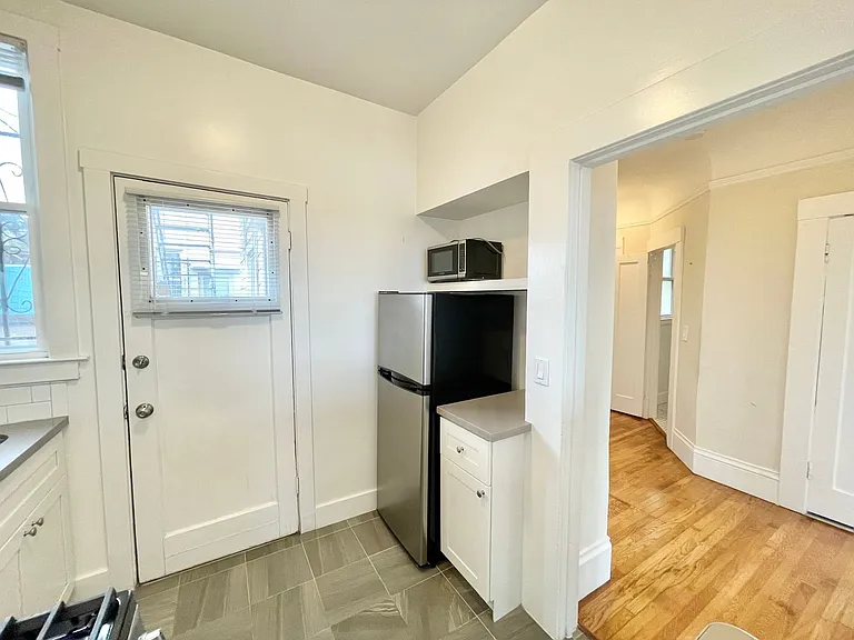 310 Parnassus Ave #303 — Photo 11