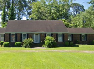 101 Wayne Ave #2, Mount Olive, NC 28365
