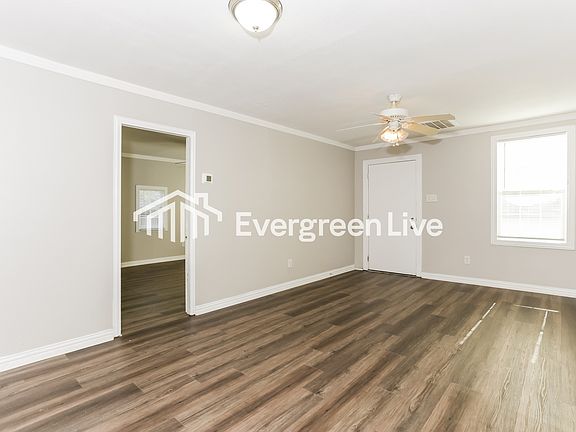 4th image of 8914 Cardella Ave