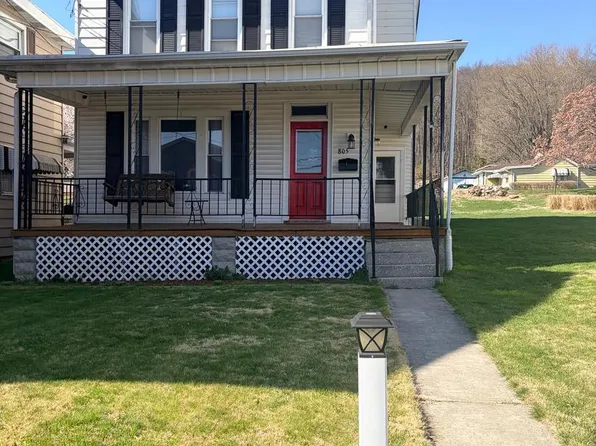 805 E Grand Ave, Tower City, PA 17980