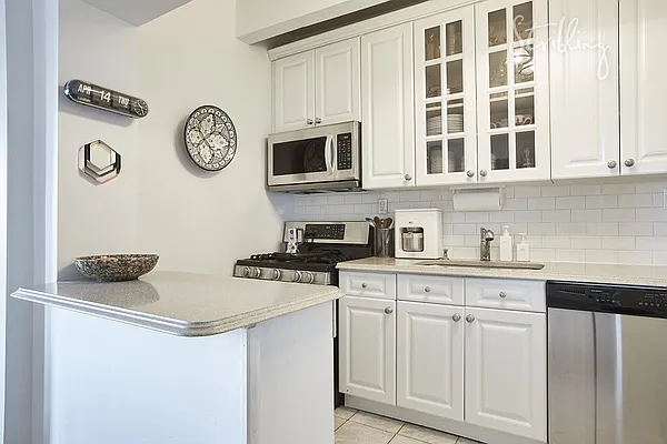 Sold by Stribling | media 16