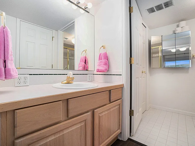 5734 Crestwood Dr — Photo 18