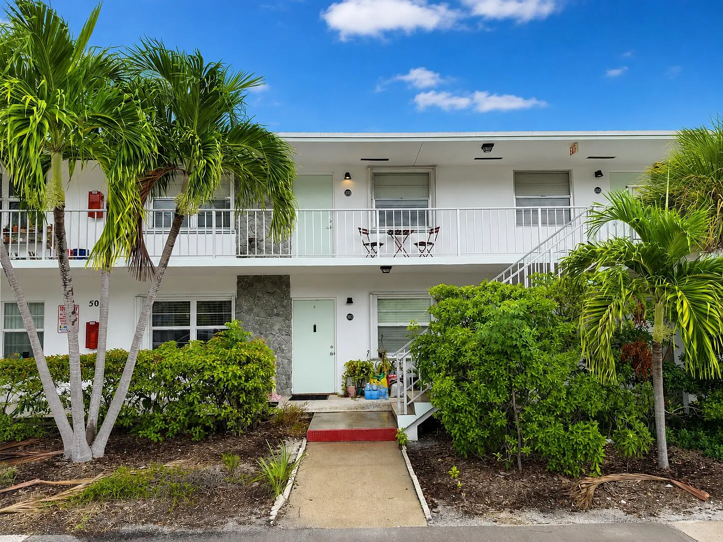 2 bed, 1.5 bath, 944 sqft, $2,100 — Photo 4