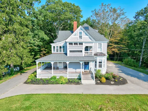 196 S Main St APT 1, Newmarket, NH 03857