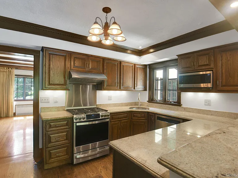 46 Fenimore Rd — Photo 9