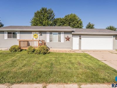 525 N Rose Ave, Tea, SD, 57064