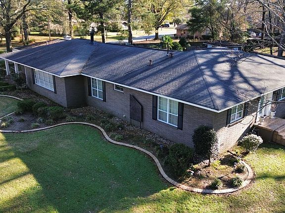 3rd image of 1107 Lawton Cir