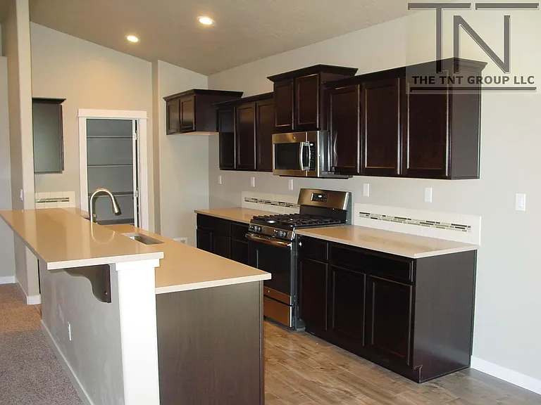 3720 S Taradale Ave — Photo 8