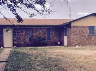 1203 Hickory St, Sweetwater, TX 79556