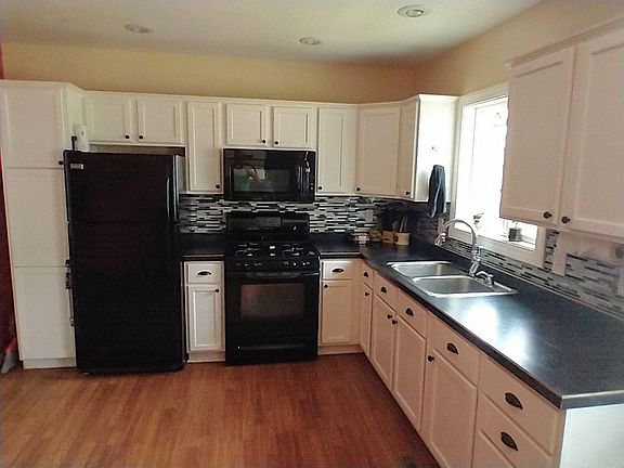 5th image of 3430 N El Vista Ave