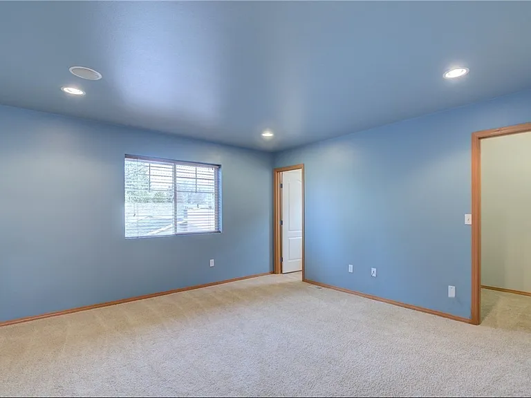 9909 3rd St NE — Photo 9