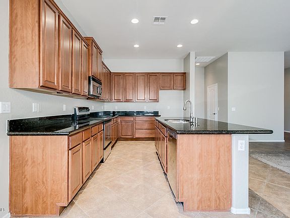 3rd image of 3306 W Galvin St