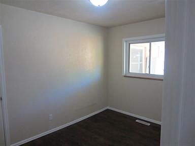 3rd image of 2751 S Knox Ct