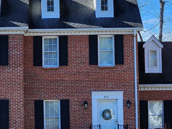 817 Wayne Ave NE #817, Abingdon, VA 24210