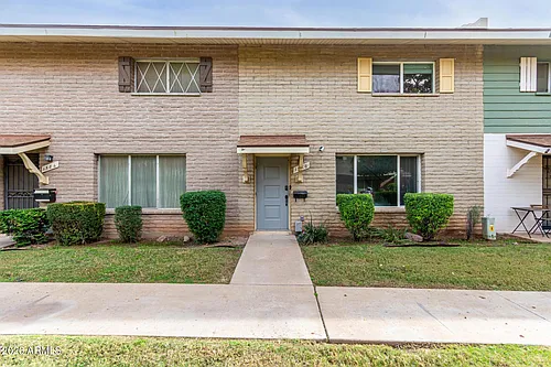 1586 W Campbell Ave Photo 1