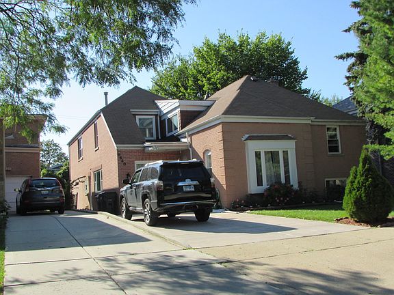 3rd image of 6640 N Monticello Ave