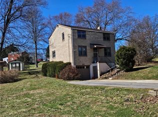 119 Springhouse Dr, Butler, PA 16001