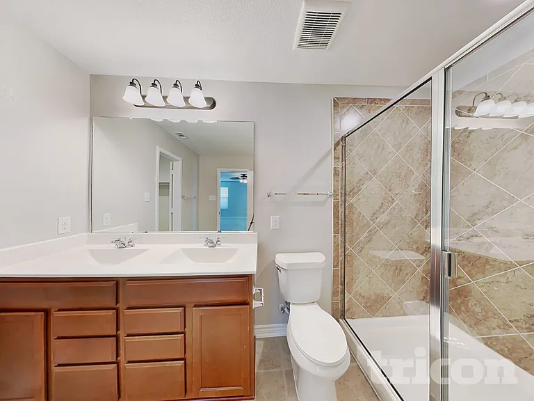 1519 Overlook Bank — Photo 10