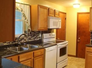 312 Wooster Rd, Mount Vernon, OH 43050