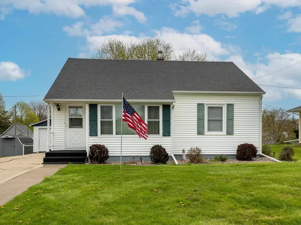 309 Eddy Pl, Maquoketa, IA 52060