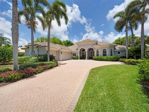 2366 Alexander Palm DR, NAPLES, FL 34105