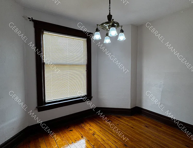 808 Stevens St — Photo 9