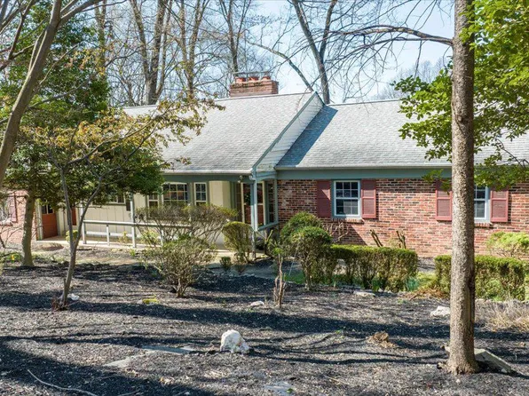 433 Paul Lemen Dr, Valley Forge, PA 19481