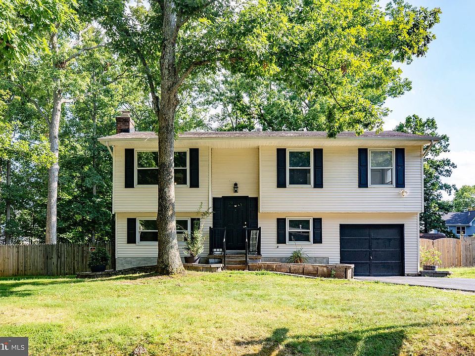 1st image of 3524 Waverly Dr