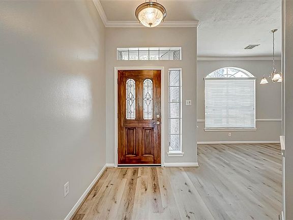 5th image of 23767 River Place Dr
