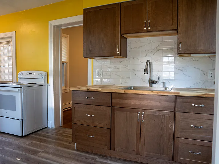 462 N Charlotte St #B — Photo 13