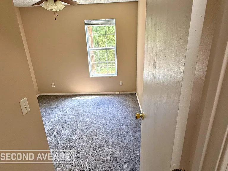 2704 Morris Majestic Rd — Photo 6