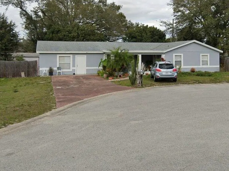 6719 Yucatan Ct — Photo 1