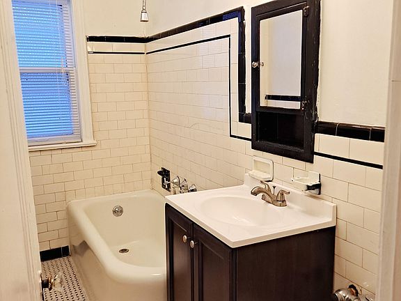 4th image of 9823 Lake Ave #79vmvvc5t